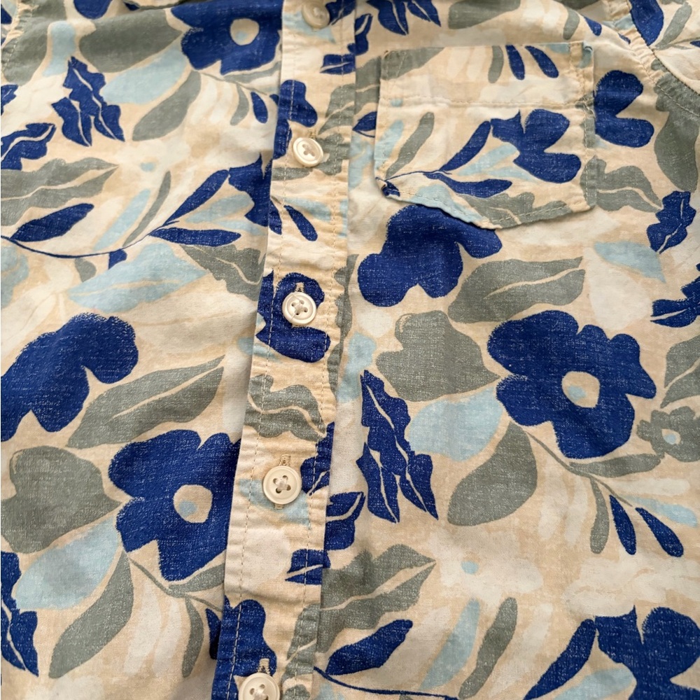 Gap Button Down Floral and Leaf Print Kids Shirts Set - Picture 4 of 9